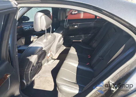 2007 Mercedes-Benz S 550 z USA, uszkodzony, nr VIN WDDNG71X37A098795